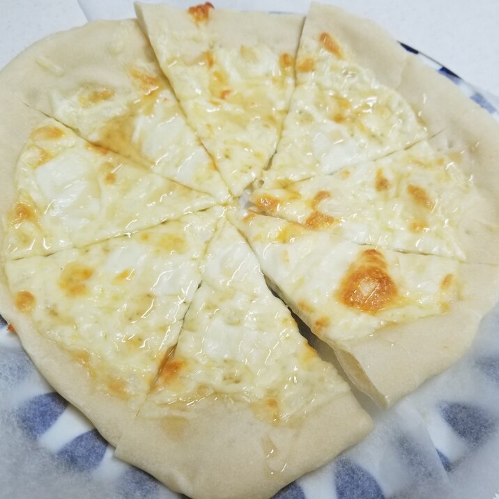 二種のチーズとメープルシロップのピザ